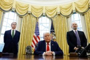 周易占卜美国国会预算办公室称共和党税收法案将使财政赤字增加2.4万亿美元