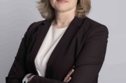 周易占卜华晨宝马人事调整：宝思齐将出任总裁兼首席执行官，戴鹤轩返回德国任职