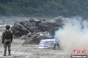 周易占卜西藏军区某部高原峡谷实弹射击 锤炼实战能力